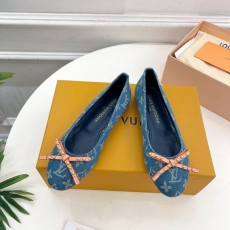 Louis Vuitton Flat Shoes